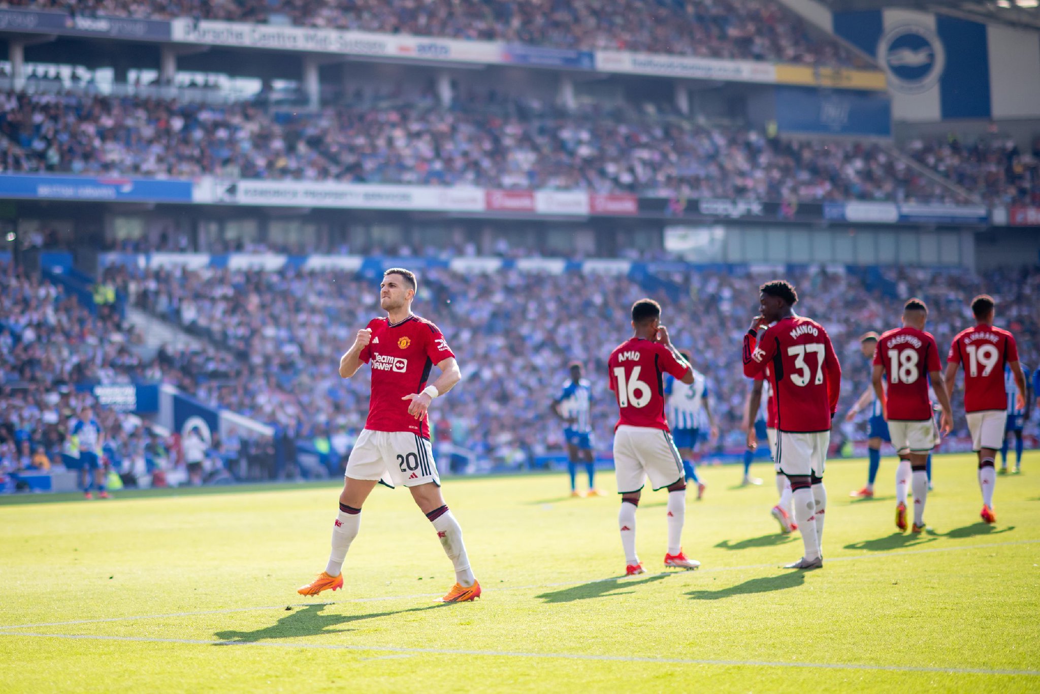 尔在受伤 尔在受伤